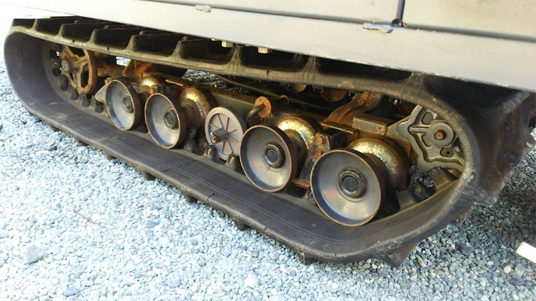r9